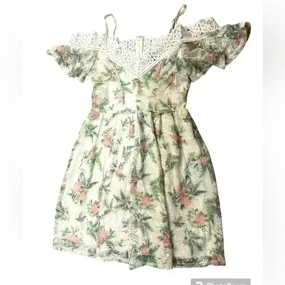 DINSEY PRINCESS WHITE OFF THE SHOULDER FLOWER DRESS - Picture 3 of 4